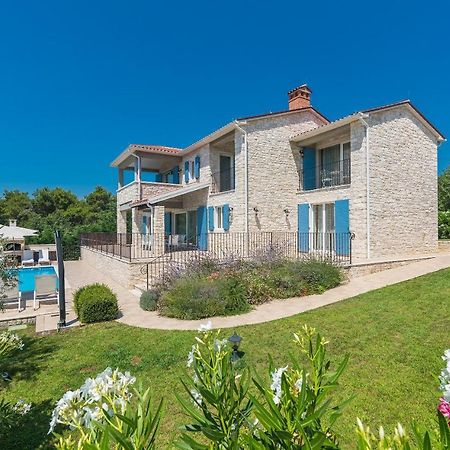 Villa Sterpazzi - Near Porec With Sea View, Private Jacuzzi, Sauna And Pool Višnjan Dış mekan fotoğraf