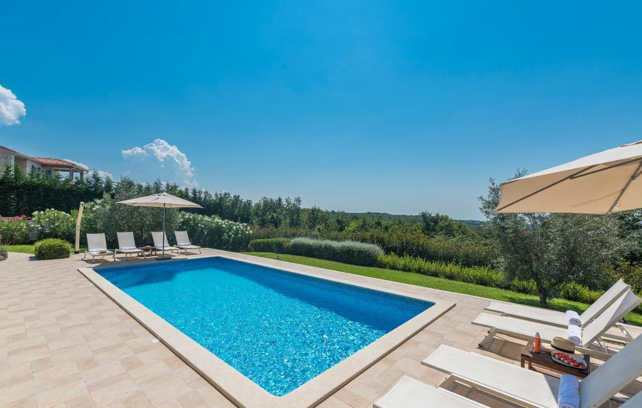 Villa Sterpazzi - Near Porec With Sea View, Private Jacuzzi, Sauna And Pool Višnjan Dış mekan fotoğraf
