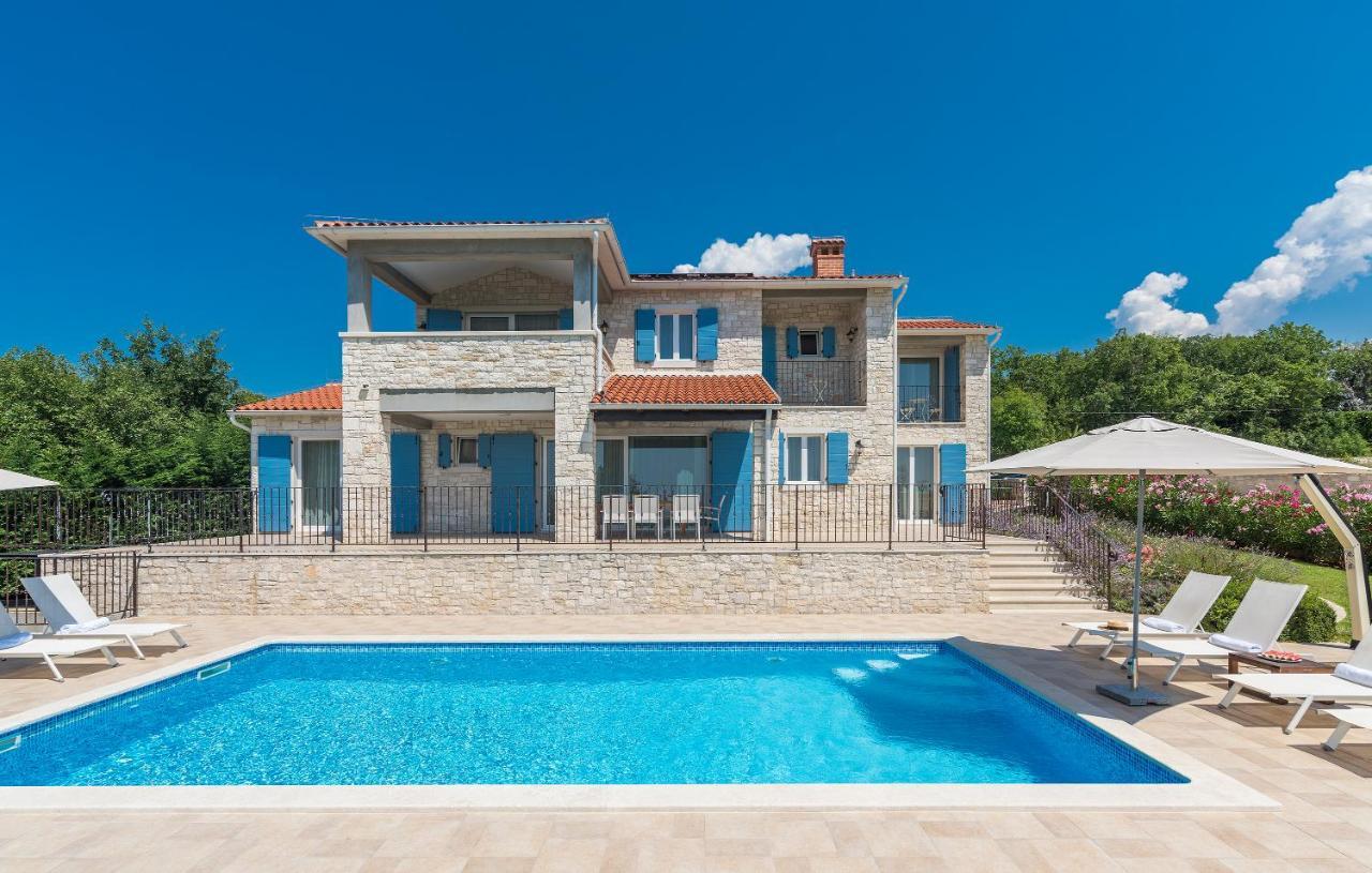Villa Sterpazzi - Near Porec With Sea View, Private Jacuzzi, Sauna And Pool Višnjan Dış mekan fotoğraf