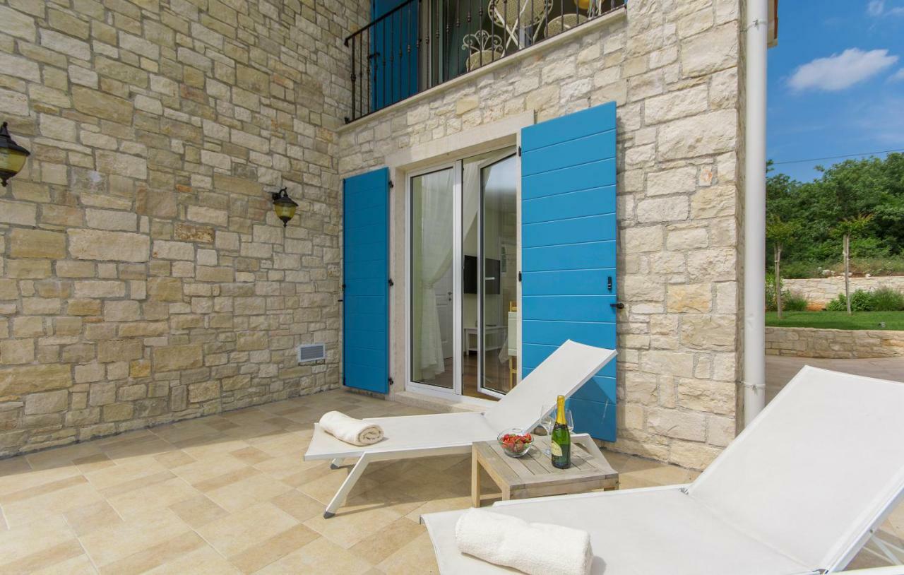 Villa Sterpazzi - Near Porec With Sea View, Private Jacuzzi, Sauna And Pool Višnjan Dış mekan fotoğraf